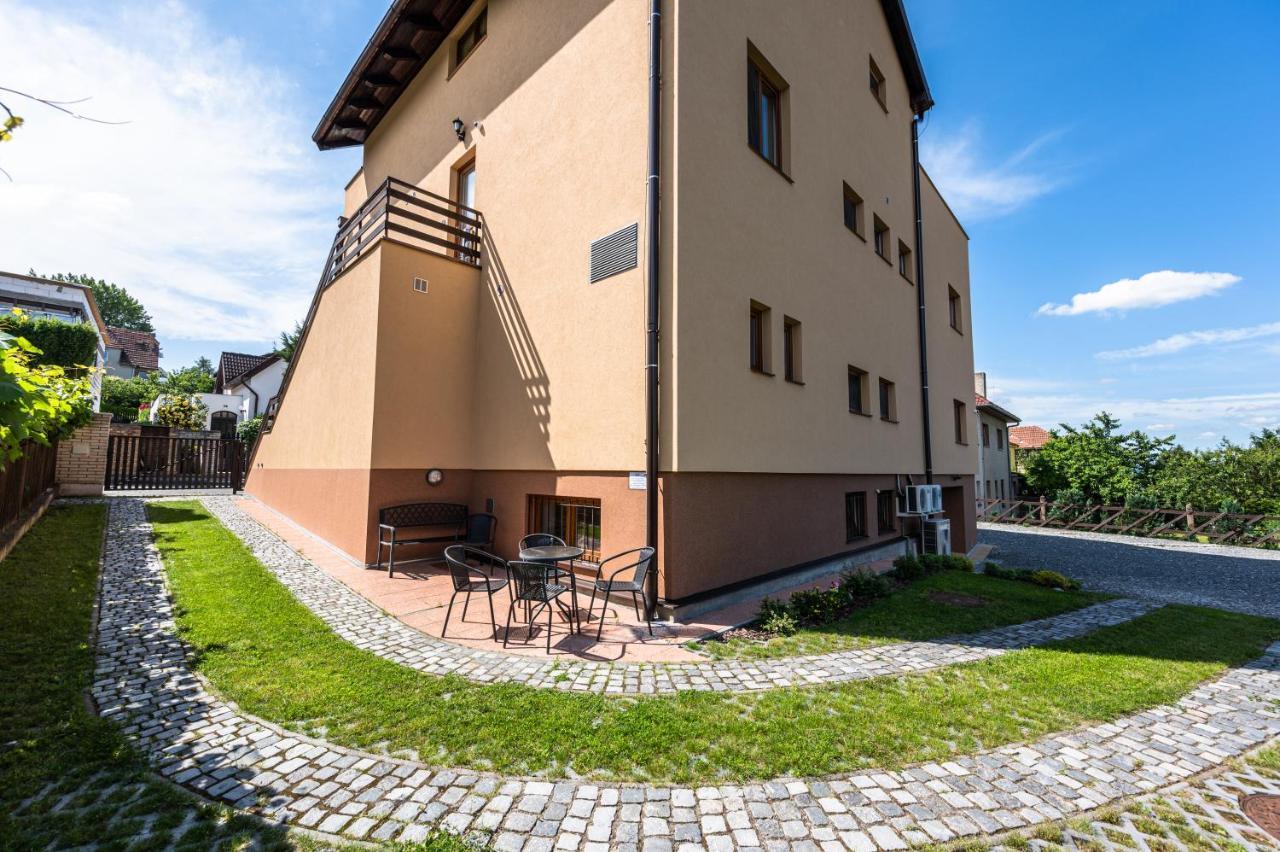 Casa de hóspedes Wine 3*